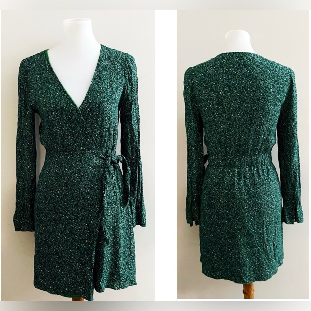 Sanctuary animal print wrap dress V-Neck office classic chic classic